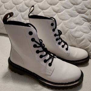 NWT Dr. Martens Luana Combat Boots